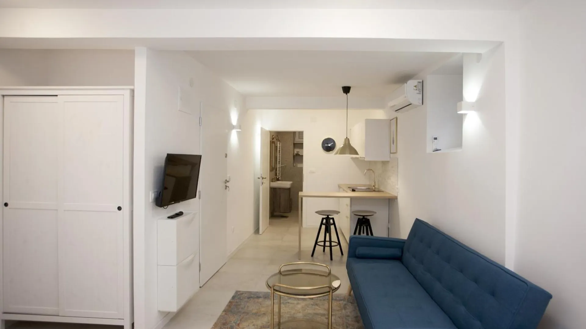 Studio Apartment Jon Split Croatia