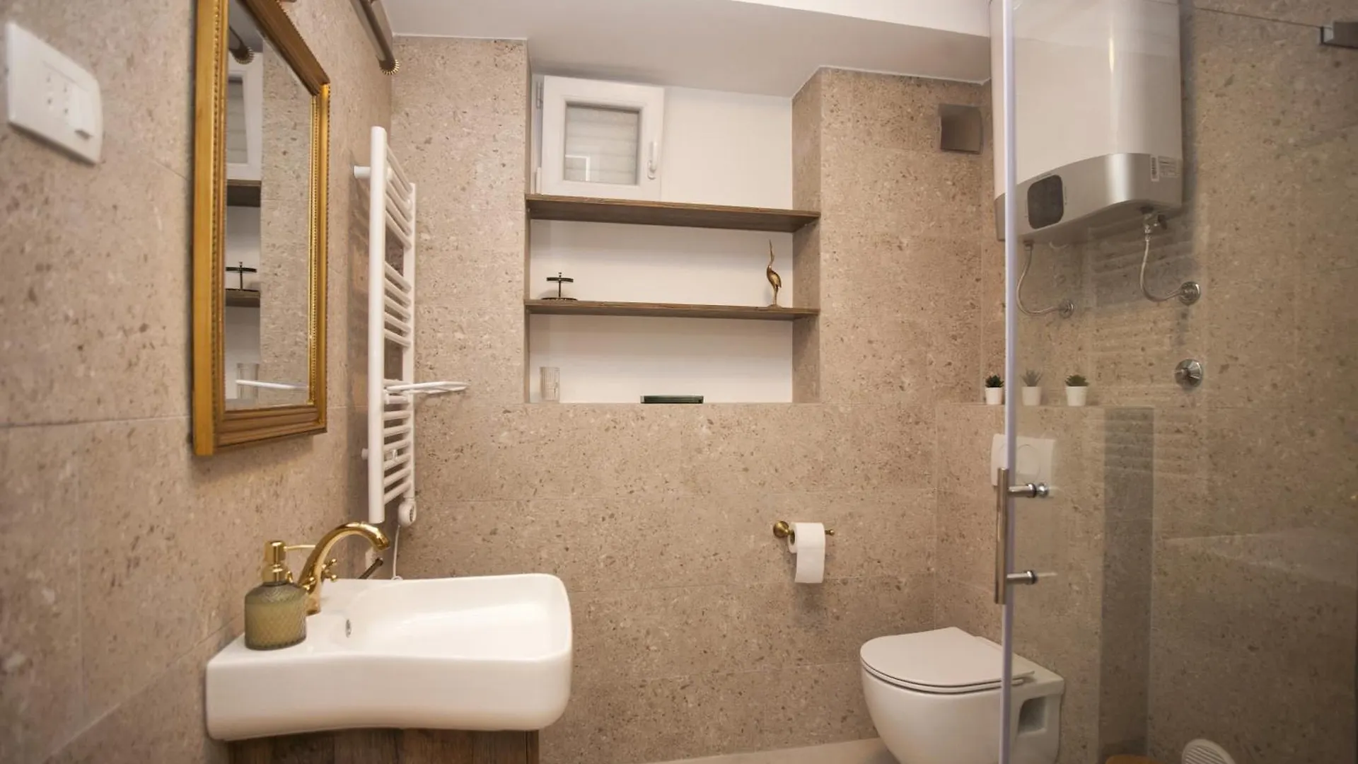 Studio Apartment Jon Split Croatia